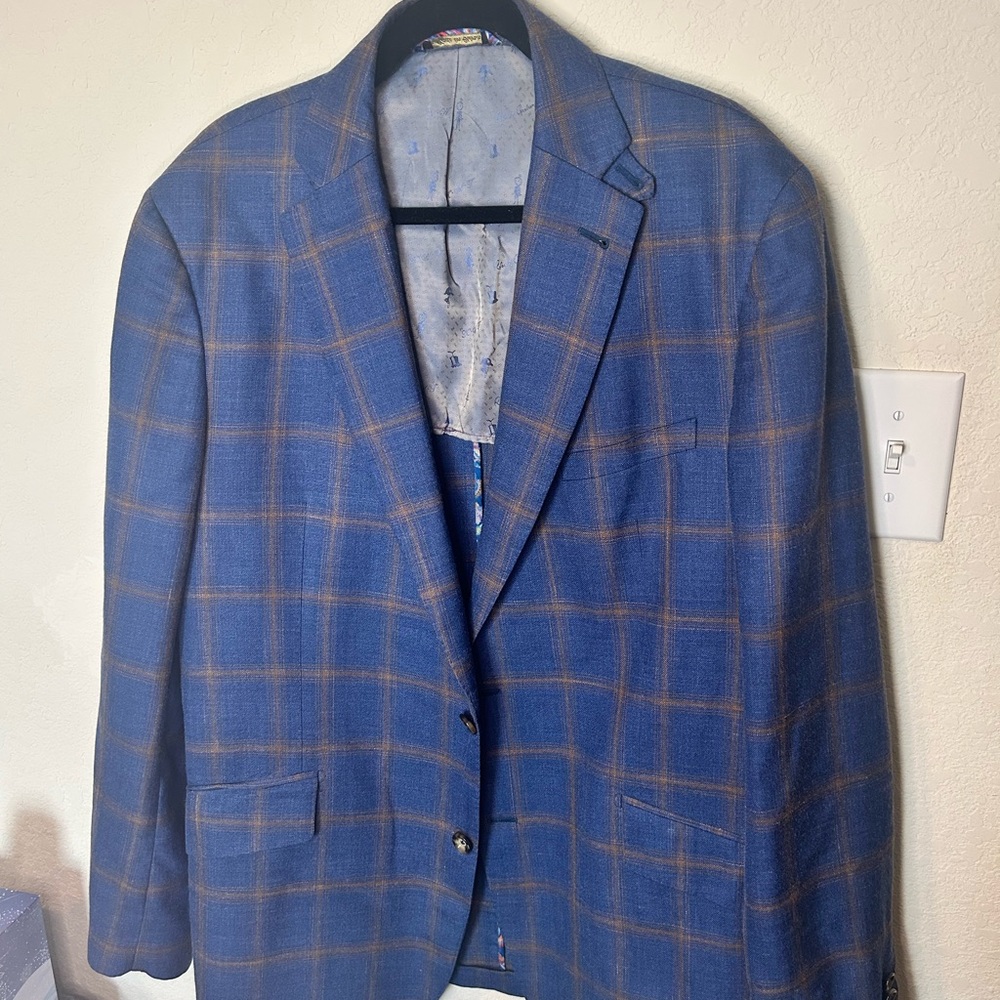 Robert Graham Blue Windowpane Blazer with Tan Grid